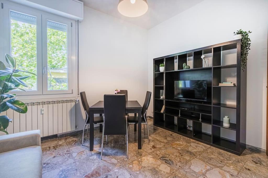 Famileisure Suites Near Policlinico & University Modène Extérieur photo