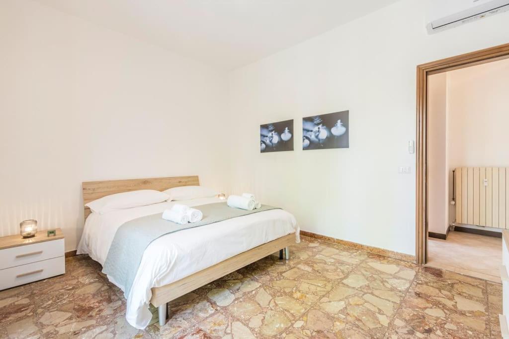 Famileisure Suites Near Policlinico & University Modène Extérieur photo