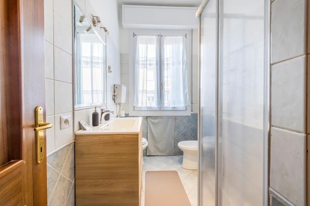 Famileisure Suites Near Policlinico & University Modène Extérieur photo